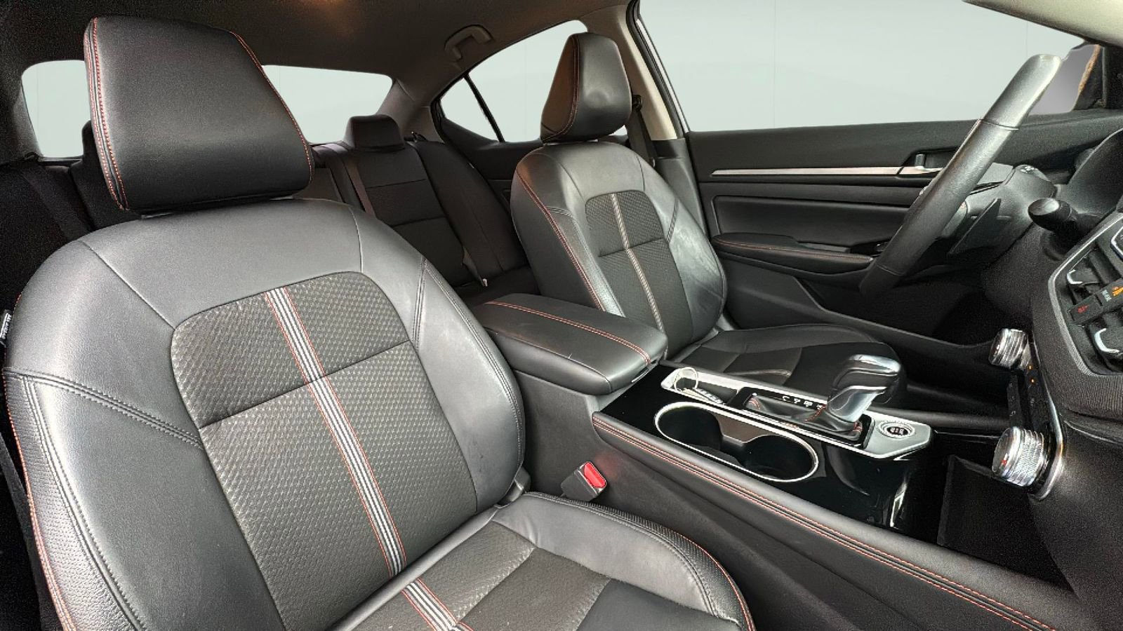 Used 2024 Nissan Altima 2.5 SR image 20