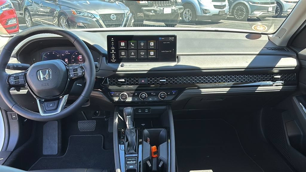 Used 2025 Honda Accord Touring image 12