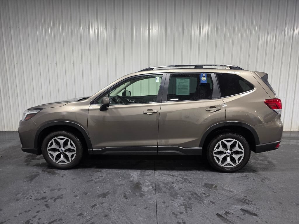 Used 2021 Subaru Forester Premium AWD/4WD image 4