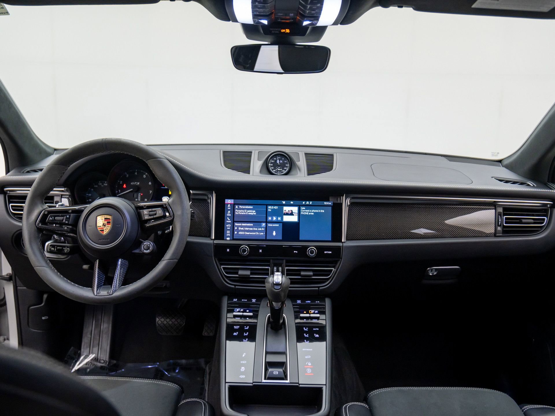 Certified 2024 Porsche Macan GTS image 11