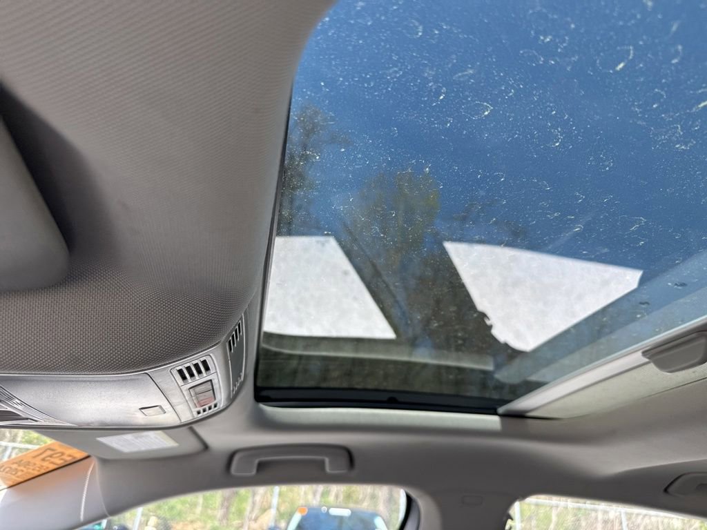 Used 2024 Volkswagen Jetta SE image 13