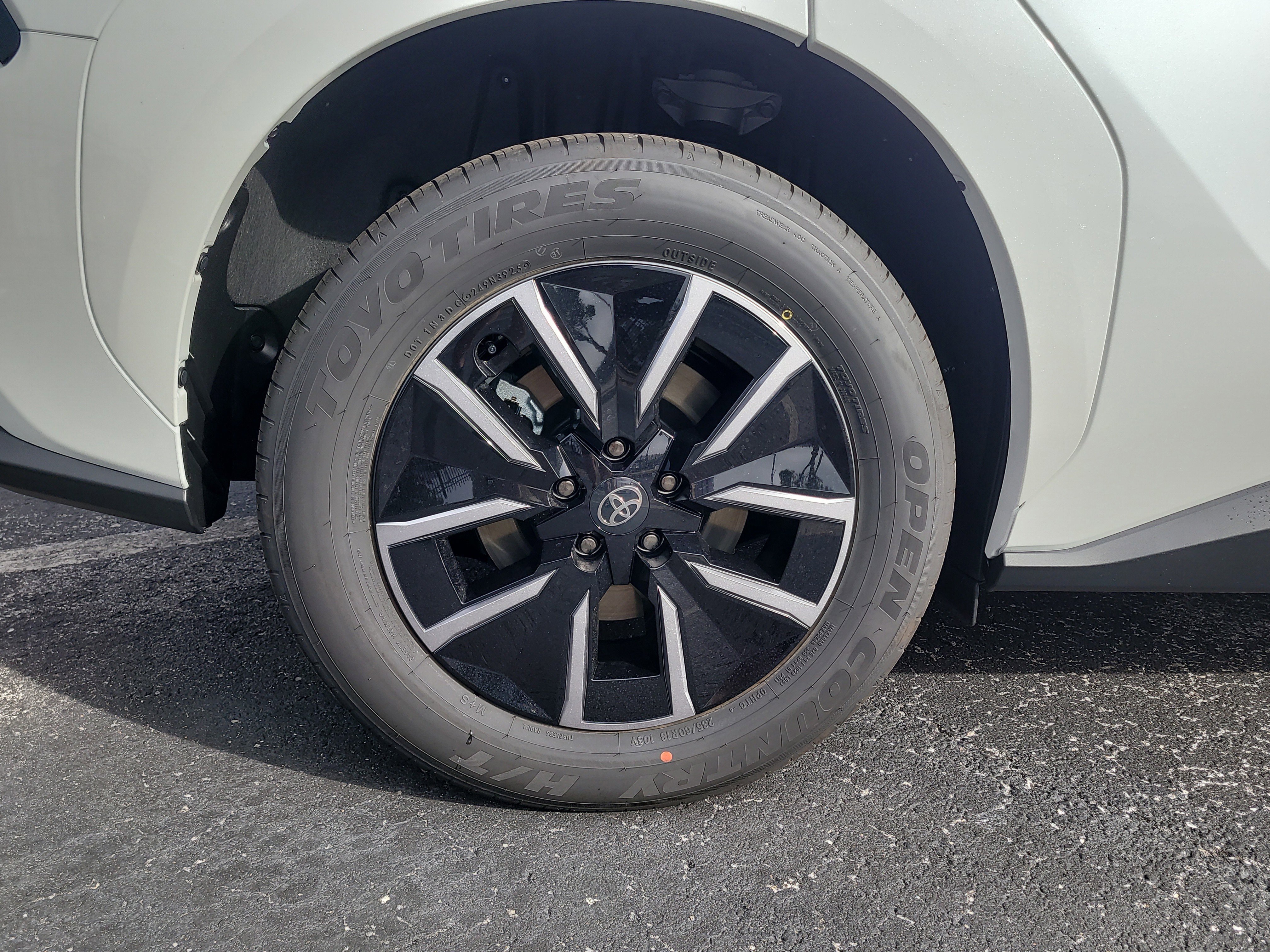 Certified 2026 Toyota bZ image 9