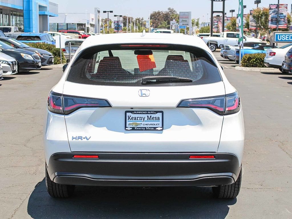 Used 2024 Honda HR-V LX image 7