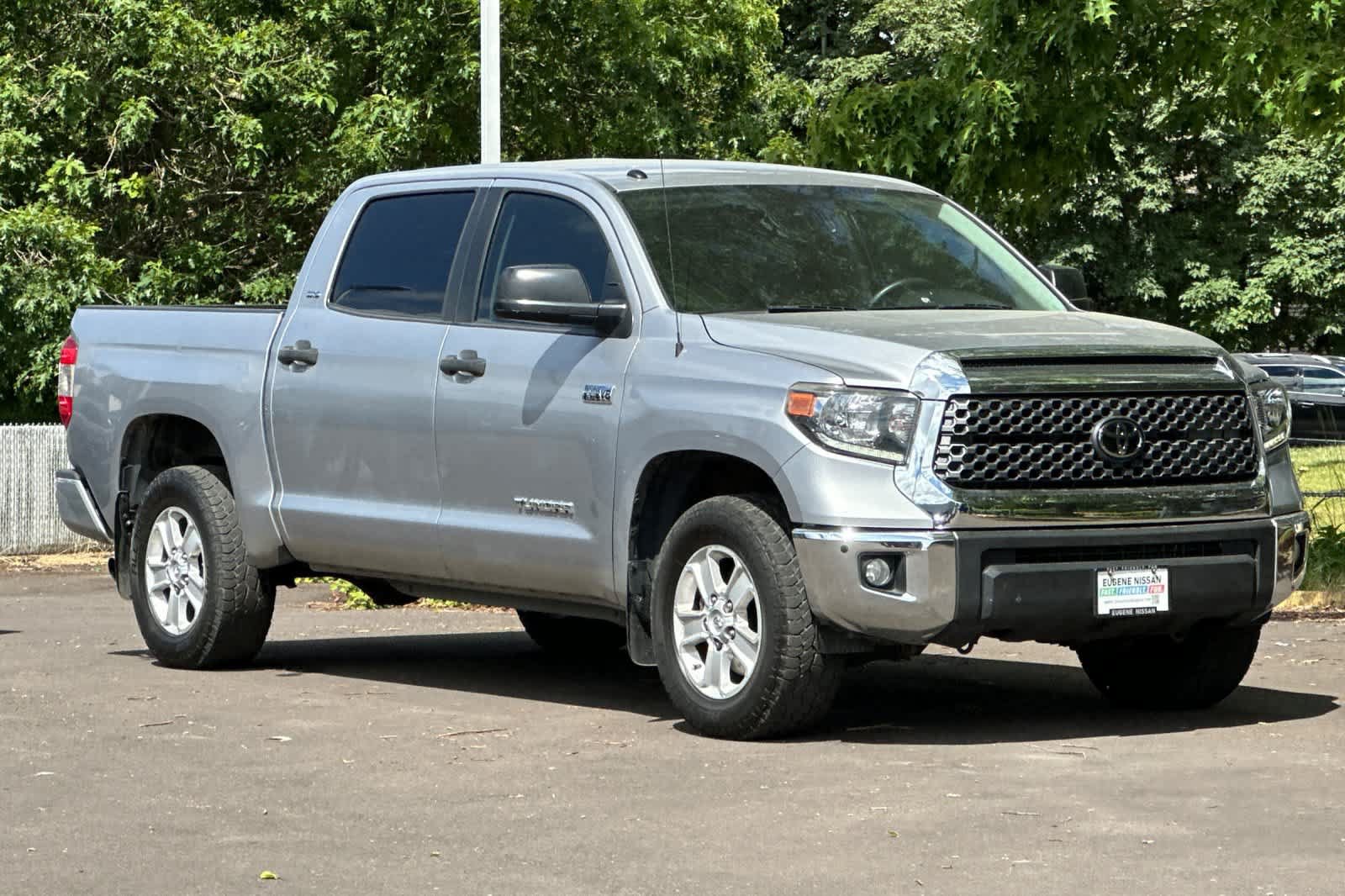 Used 2018 Toyota Tundra SR5 w/ SR5 Upgrade Package RWD image 9