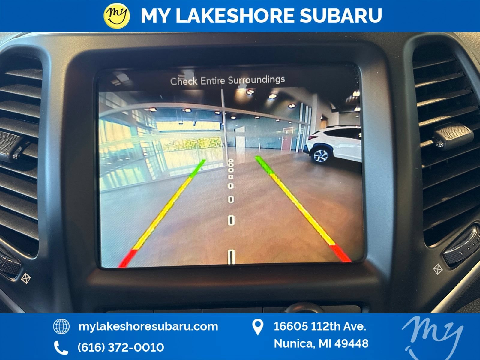 Used 2018 Jeep Cherokee Latitude AWD/4WD image 27