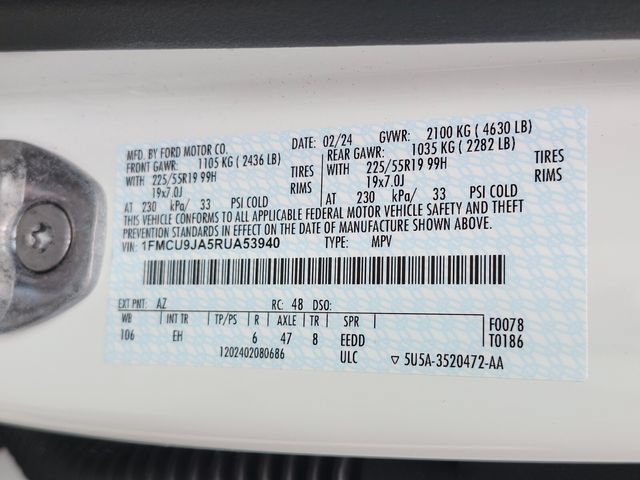 Certified 2024 Ford Escape Platinum AWD/4WD image 35