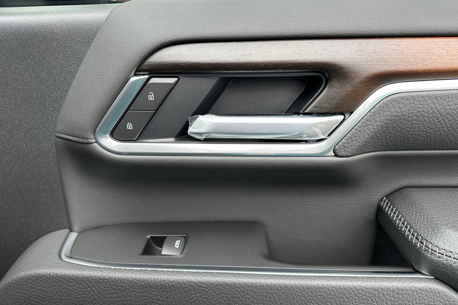 New 2026 GMC Sierra 2500 Denali w/ Denali Reserve Package image 18