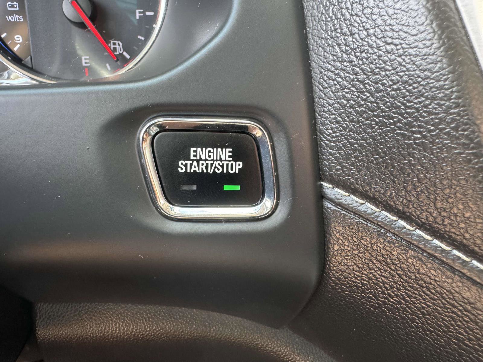 Used 2023 GMC Acadia Denali w/ Denali Technology Package image 28