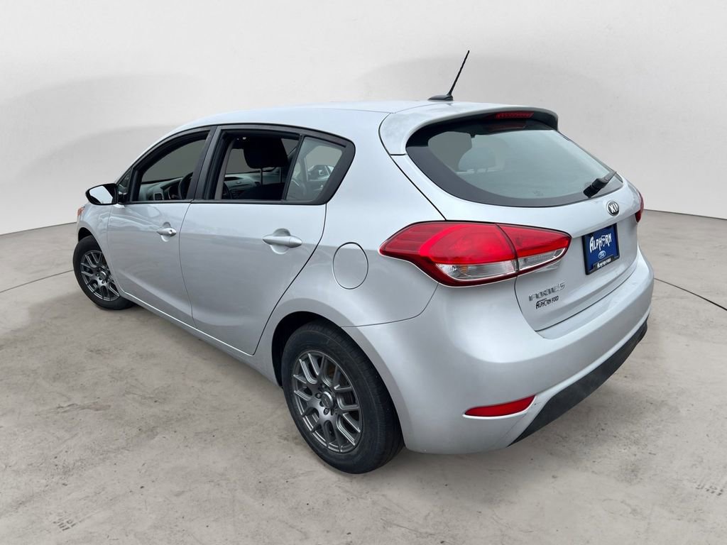 Used 2018 Kia Forte LX image 4