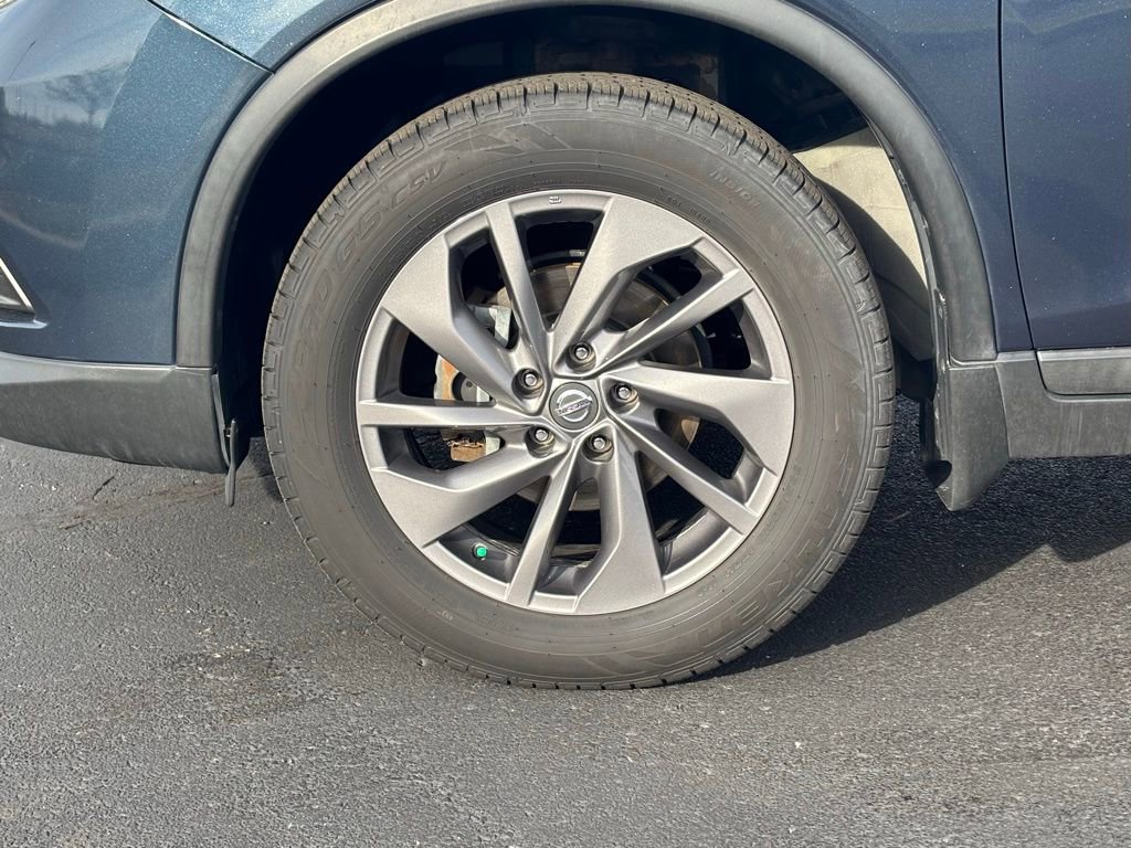 Used 2016 Nissan Rogue SL w/ SL Premium Package image 11