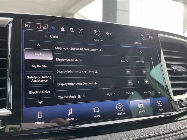 Used 2022 Chrysler Pacifica Touring-L image 23