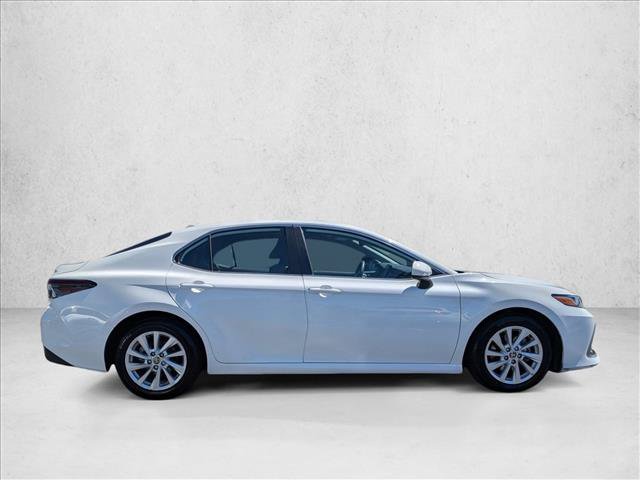 Used 2023 Toyota Camry LE FWD image 4