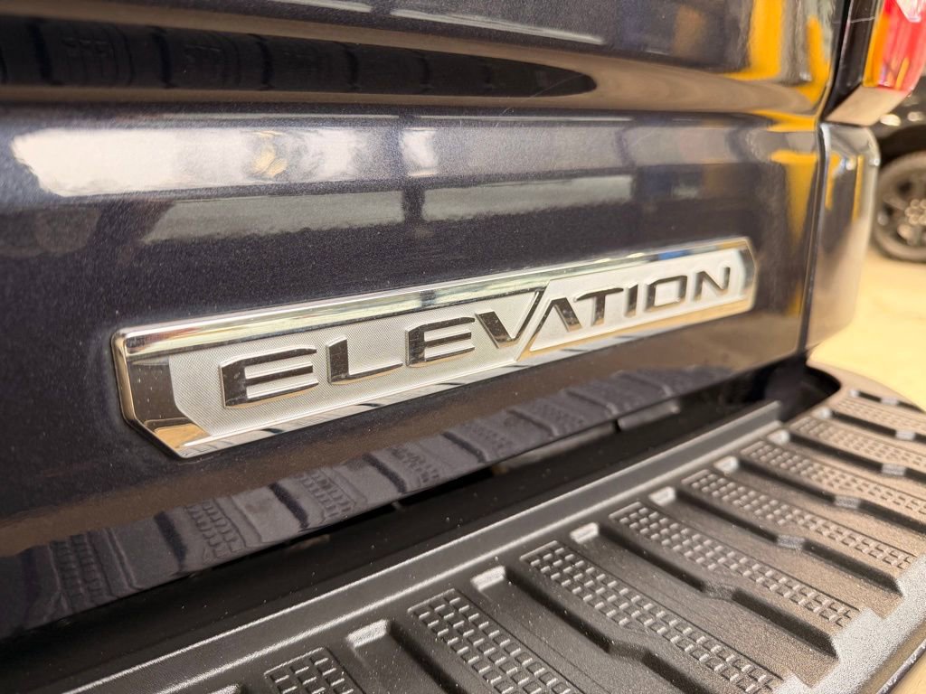 Used 2022 GMC Sierra 1500 Elevation image 12