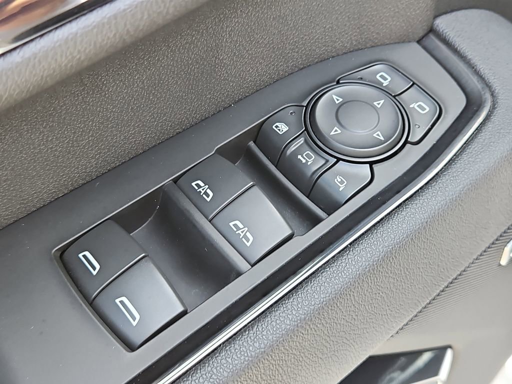 Used 2025 GMC Sierra 2500 AT4 image 20