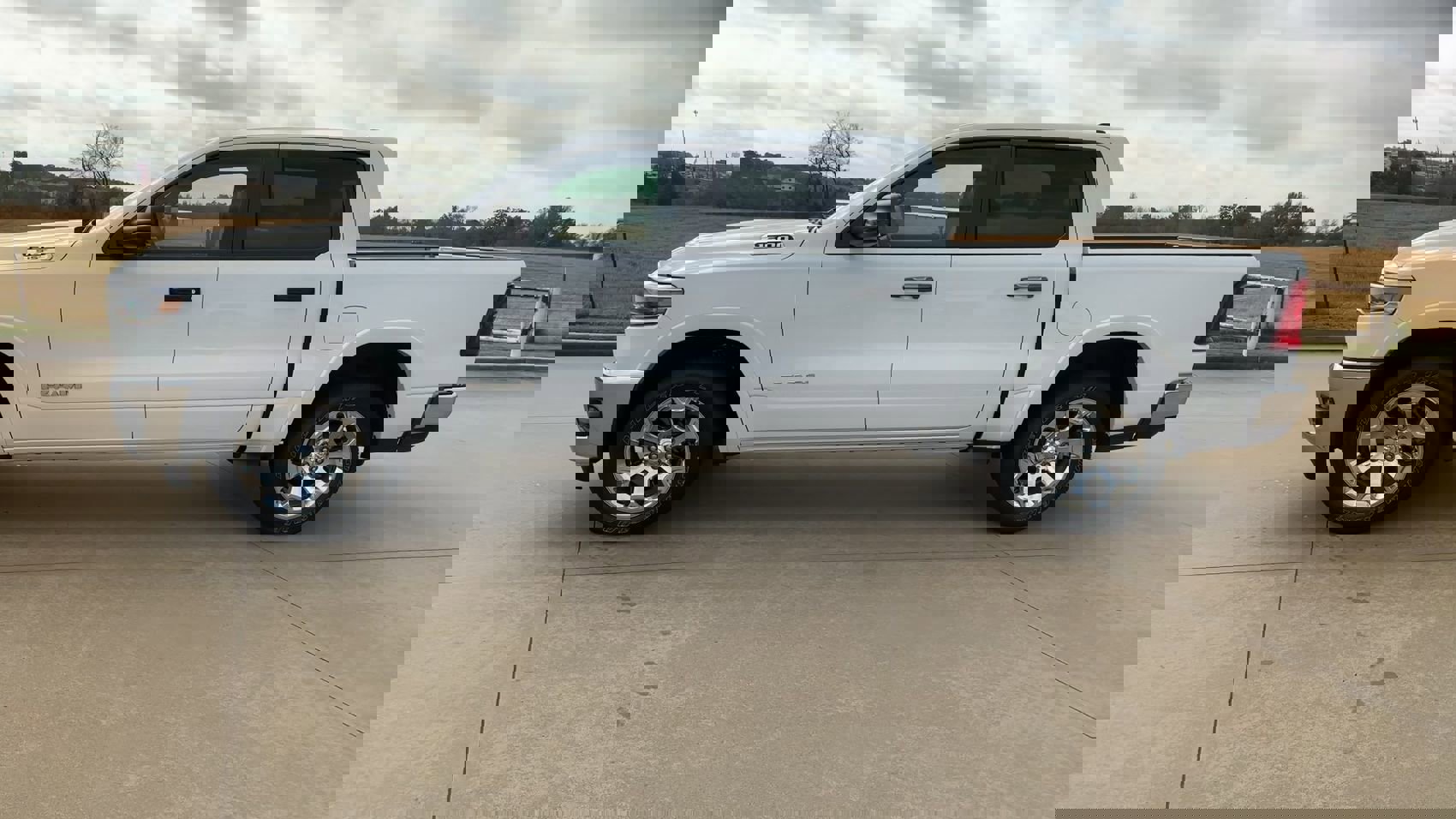 Used 2025 RAM 1500 Lone Star image 6