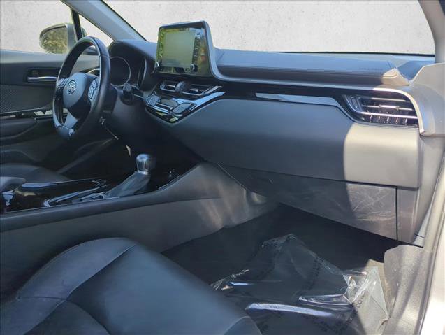 Used 2020 Toyota C-HR Limited image 26