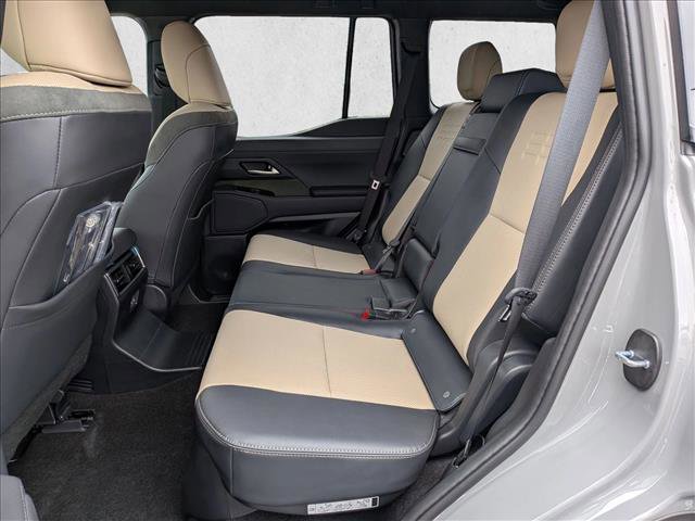 Used 2026 Lexus GX 550 AWD/4WD image 20