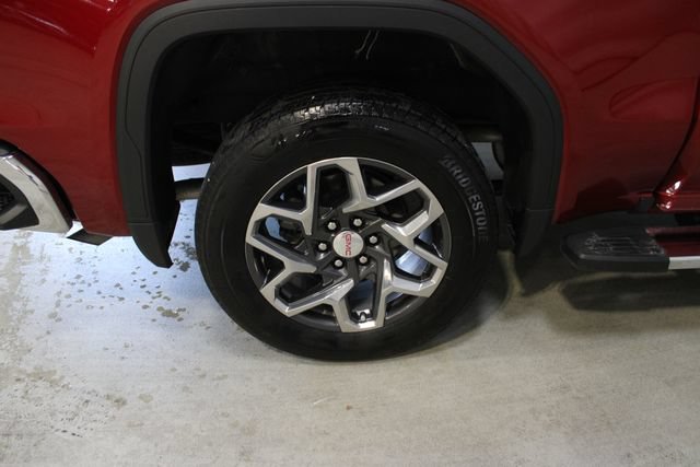 Used 2024 GMC Sierra 1500 SLT w/ SLT Premium Plus Package AWD/4WD image 33