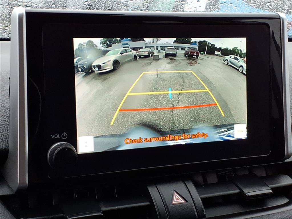Used 2025 Toyota RAV4 LE AWD/4WD image 30