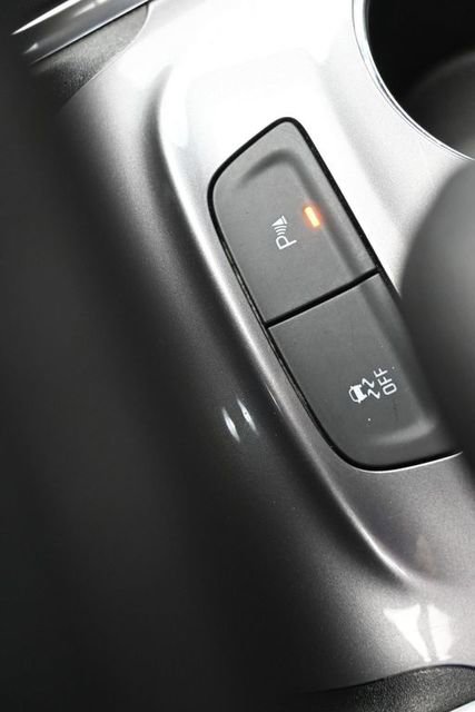 Used 2025 Chevrolet Malibu LT image 37