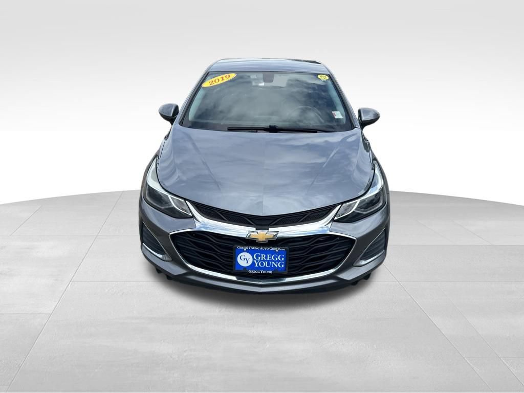 Used 2019 Chevrolet Cruze Premier FWD image 9