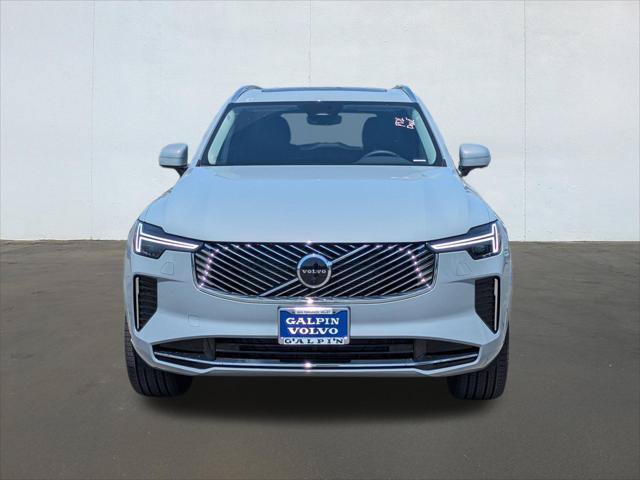 New 2026 Volvo XC90 B6 Plus w/ Protection Package AWD/4WD image 4