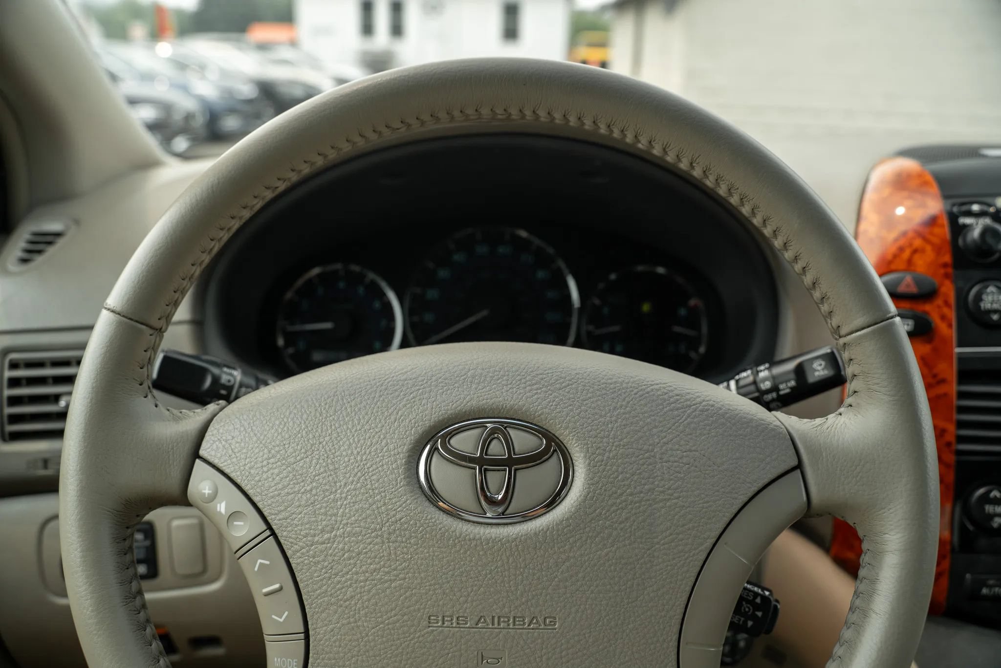 Used 2006 Toyota Sienna XLE Limited FWD image 17