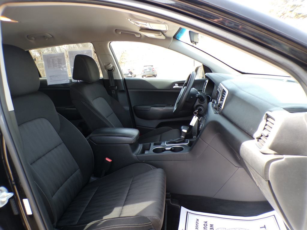 Used 2017 Kia Sportage LX FWD image 17