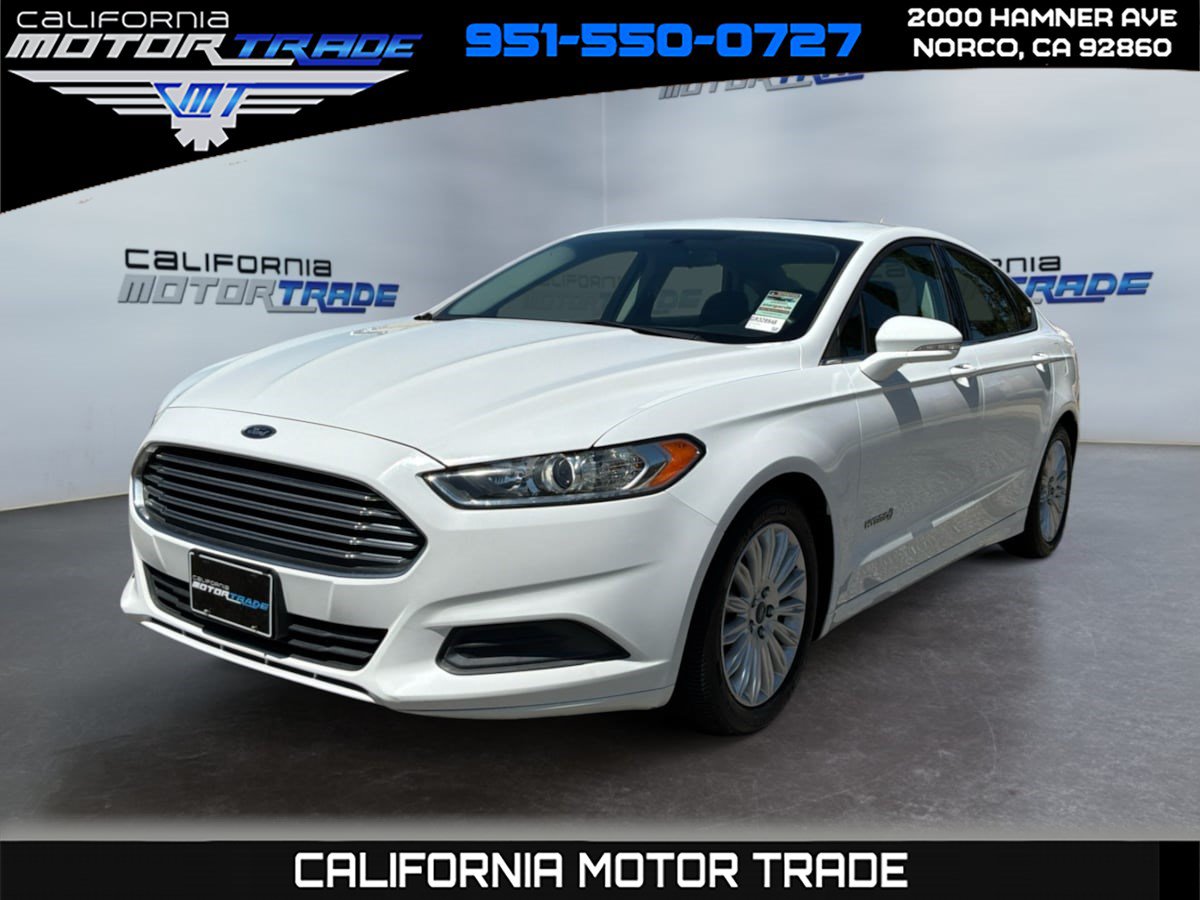 Used 2016 Ford Fusion SE FWD image 1