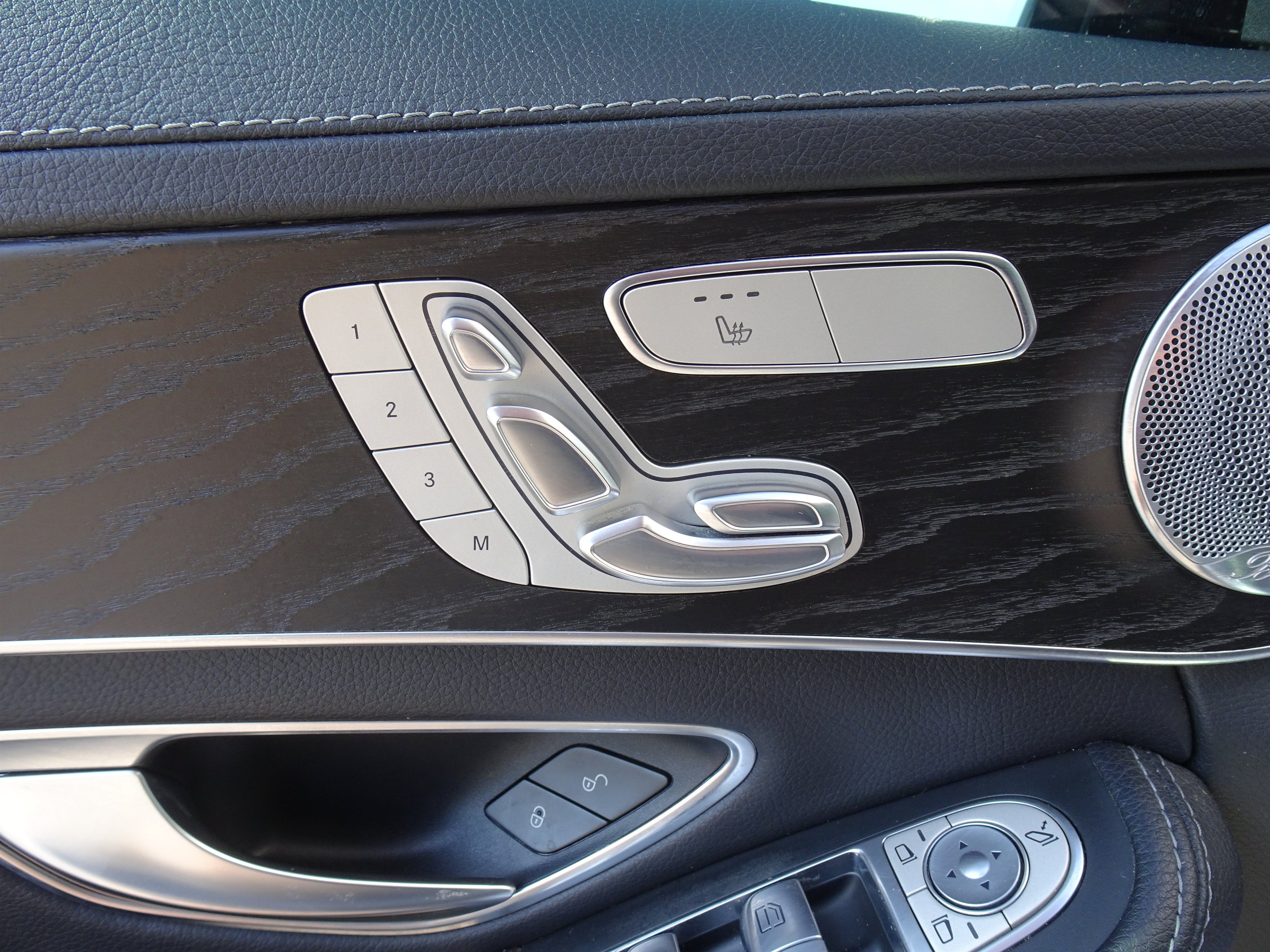Used 2015 Mercedes-Benz C 300 4MATIC Sedan image 14