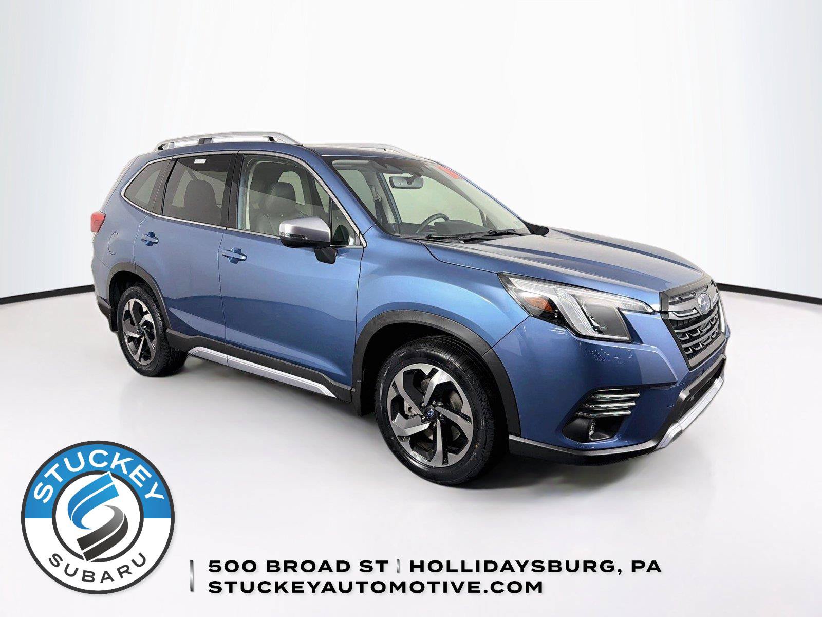 Used 2024 Subaru Forester Touring w/ Pop Package 2 AWD/4WD image 1