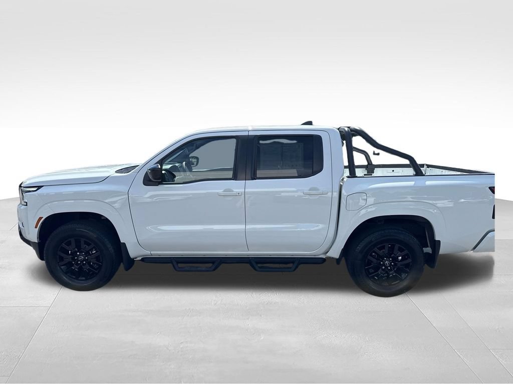 Used 2023 Nissan Frontier SV w/ Midnight Edition Package AWD/4WD image 4