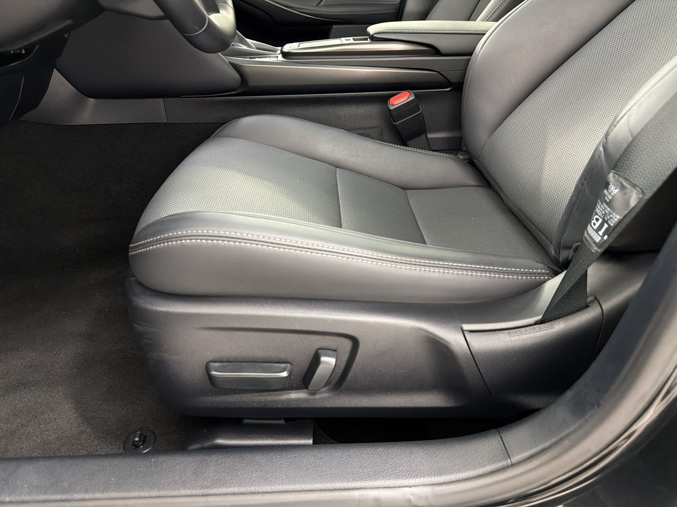 Certified 2024 Lexus IS 350 F Sport RWD image 16