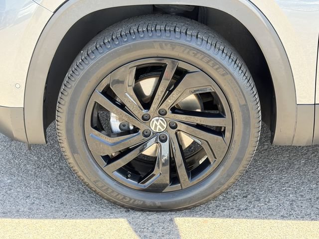 Used 2021 Volkswagen Atlas SEL Premium AWD/4WD image 32