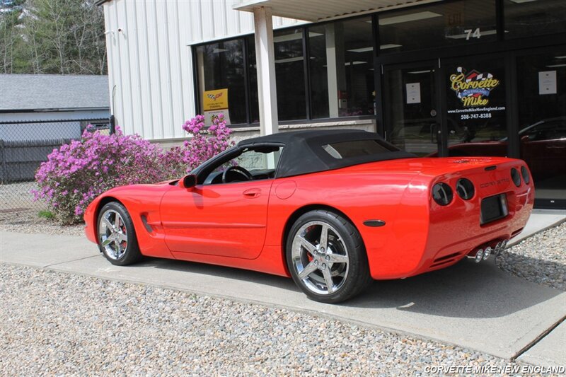 Used 2001 Chevrolet Corvette Coupe w/ Preferred Equipment Group2 RWD image 6