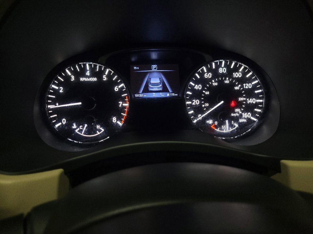 Used 2019 Nissan Pathfinder Platinum FWD image 23
