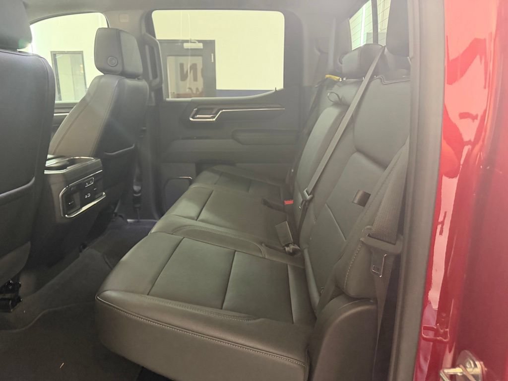 Used 2024 GMC Sierra 1500 SLT w/ SLT Premium Plus Package AWD/4WD image 14