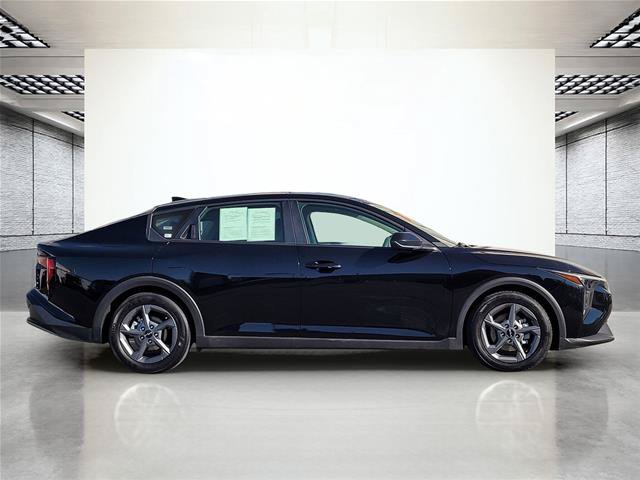 Used 2025 Kia K4 FWD image 4
