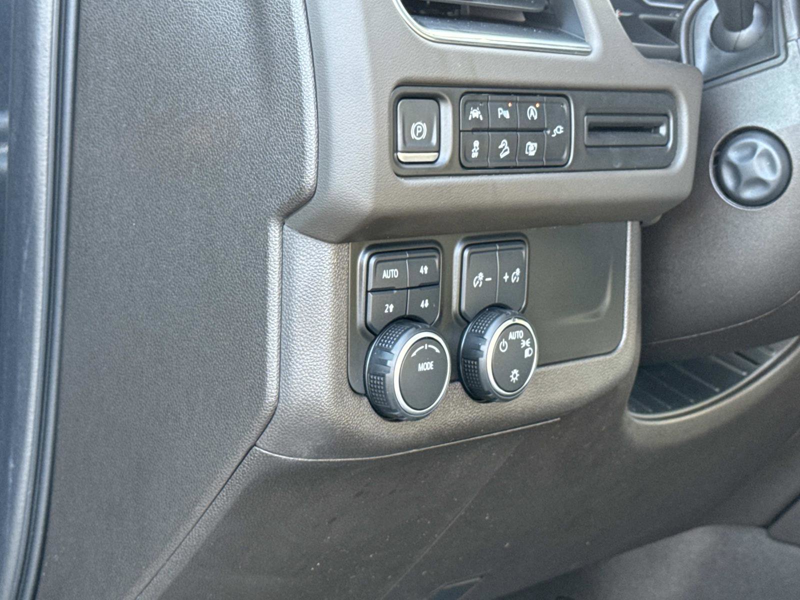 Certified 2022 Chevrolet Tahoe Z71 w/ Luxury Package image 12