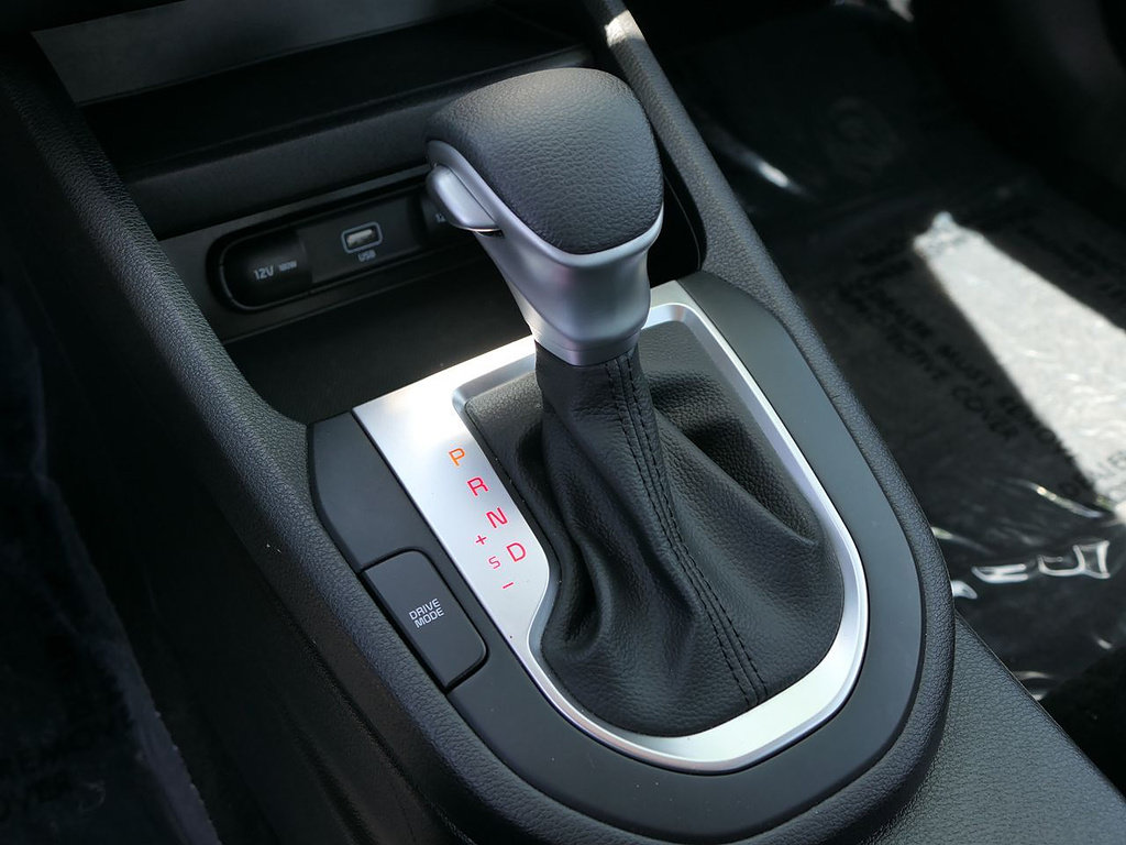 Used 2023 Kia Forte LXS w/ LXS Technology Package FWD image 21