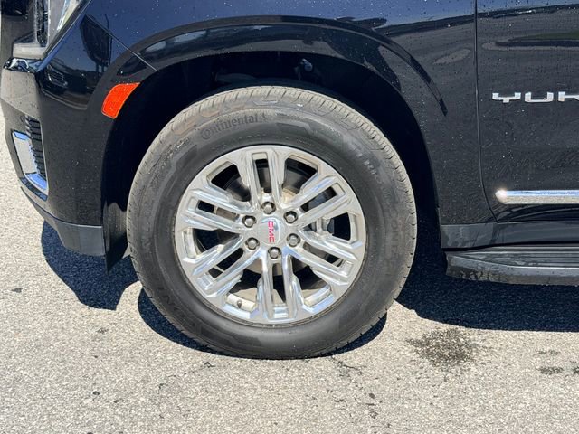 Used 2021 GMC Yukon XL SLT w/ SLT Premium Package image 9