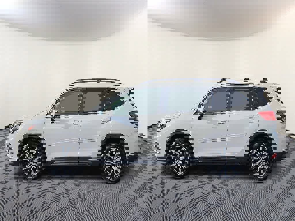 Used 2021 Subaru Forester Limited image 7