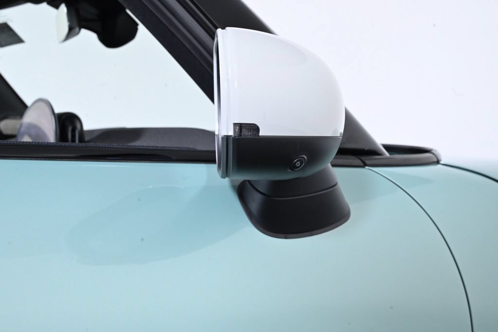 Used 2025 MINI Cooper S FWD image 17