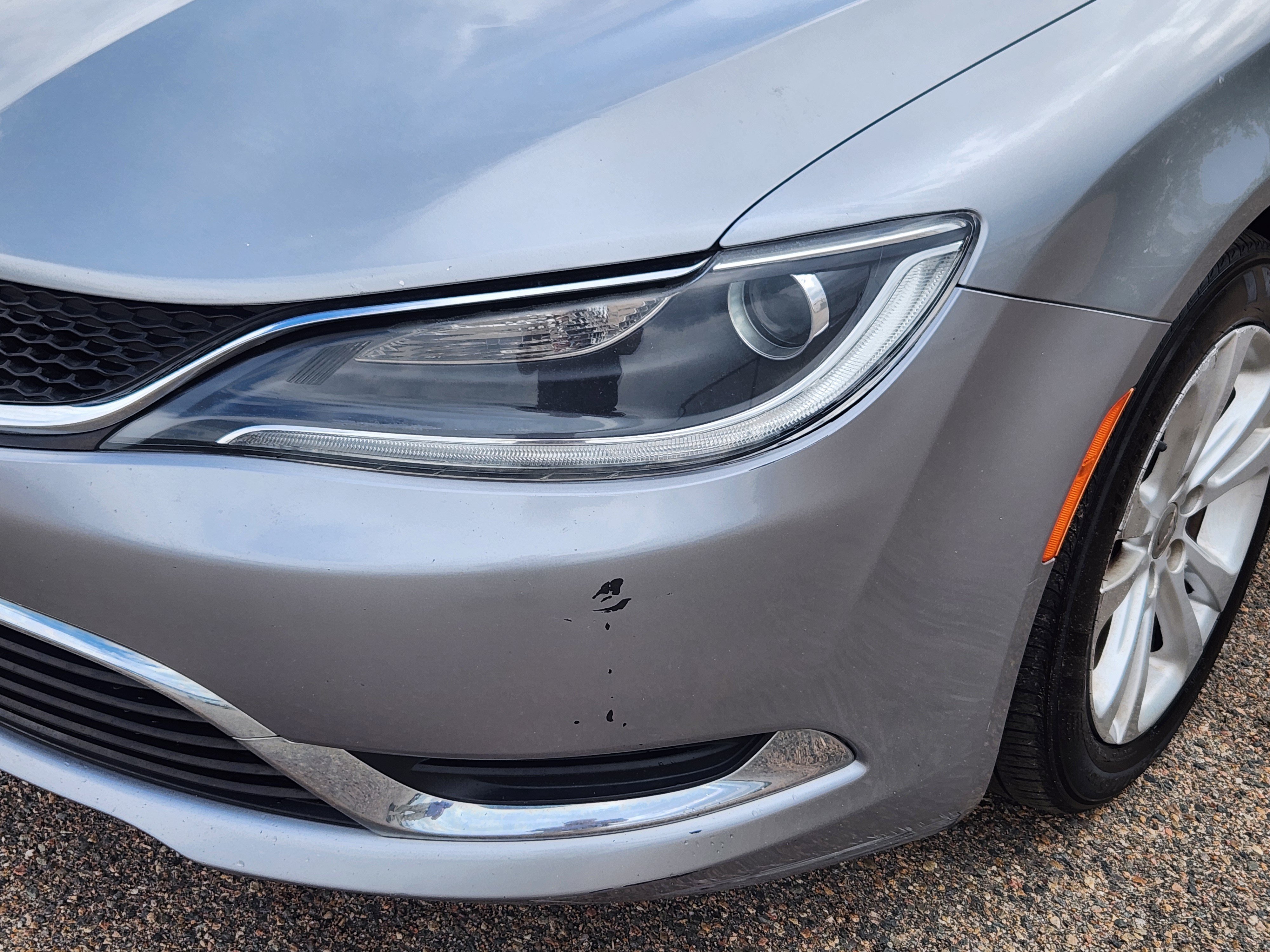 Used 2016 Chrysler 200 Limited w/ Convenience Group FWD image 5
