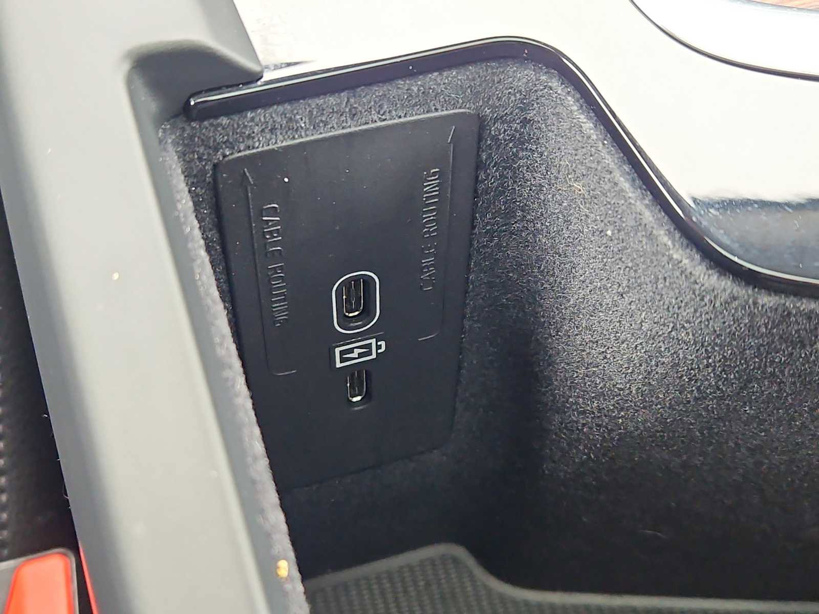 Used 2023 Volvo XC60 B5 Plus w/ Climate Package image 19