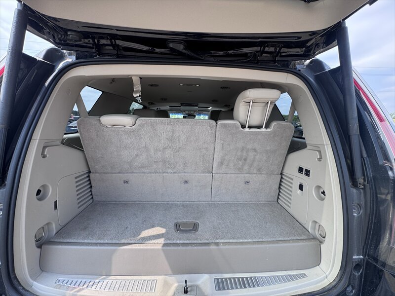 Used 2015 Cadillac Escalade Premium AWD/4WD image 28