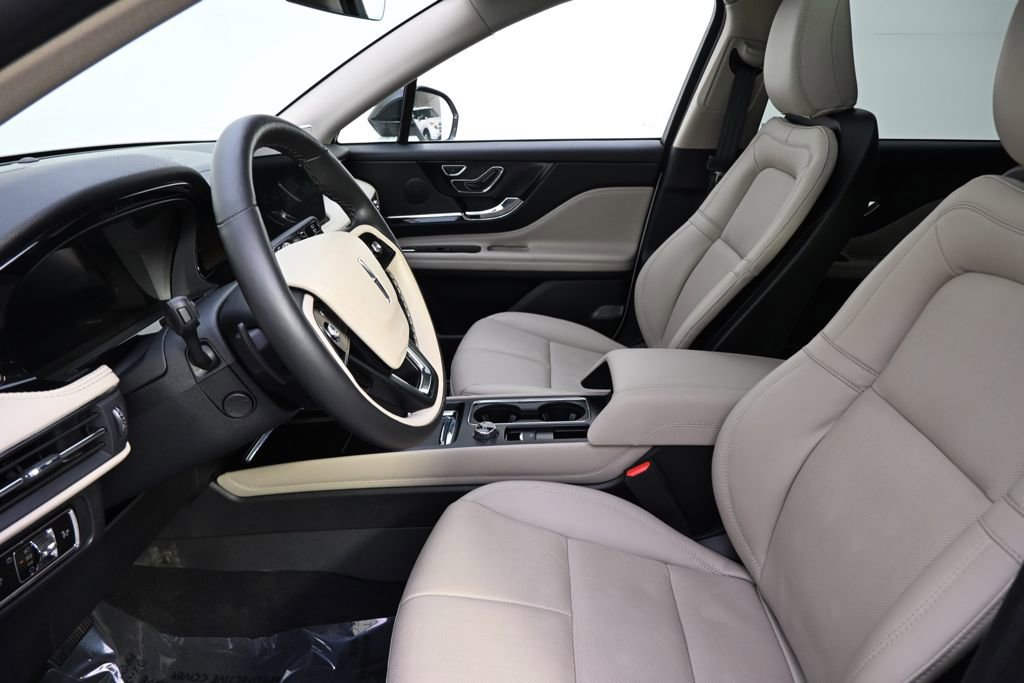 New 2026 Lincoln Corsair Grand Touring image 13
