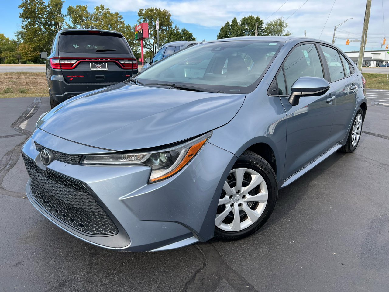 Used 2022 Toyota Corolla LE image 60