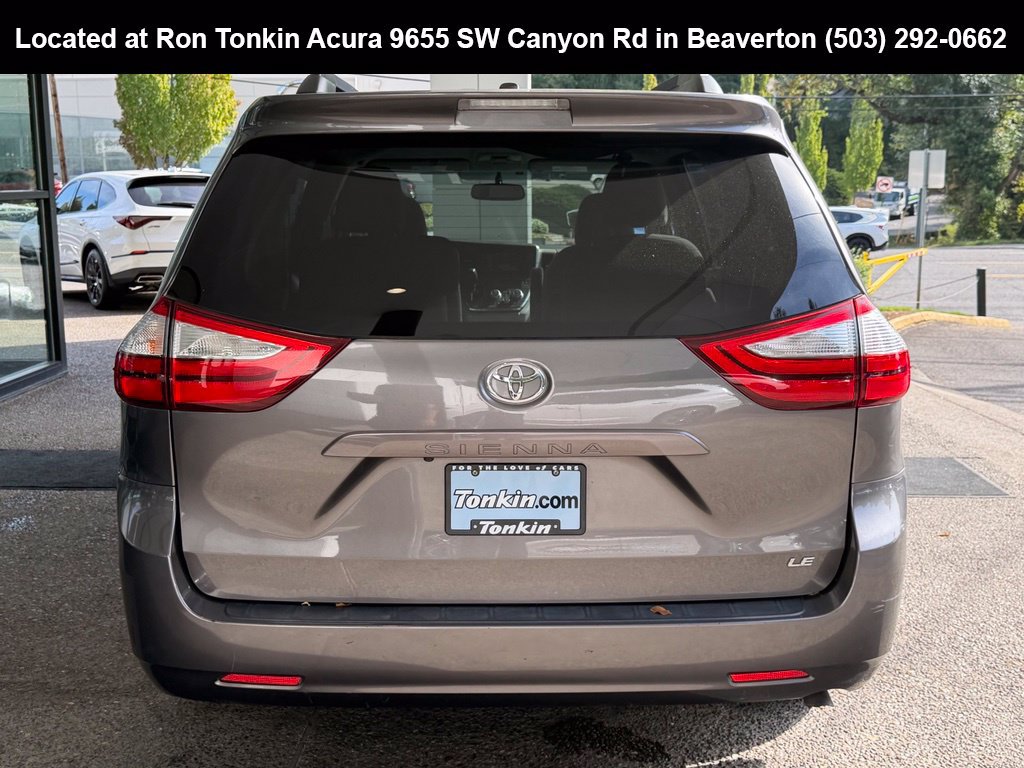 Used 2017 Toyota Sienna LE FWD image 6