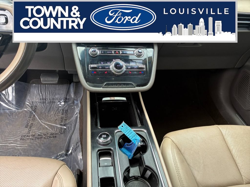 Used 2020 Lincoln Corsair FWD w/ Premium Package image 19